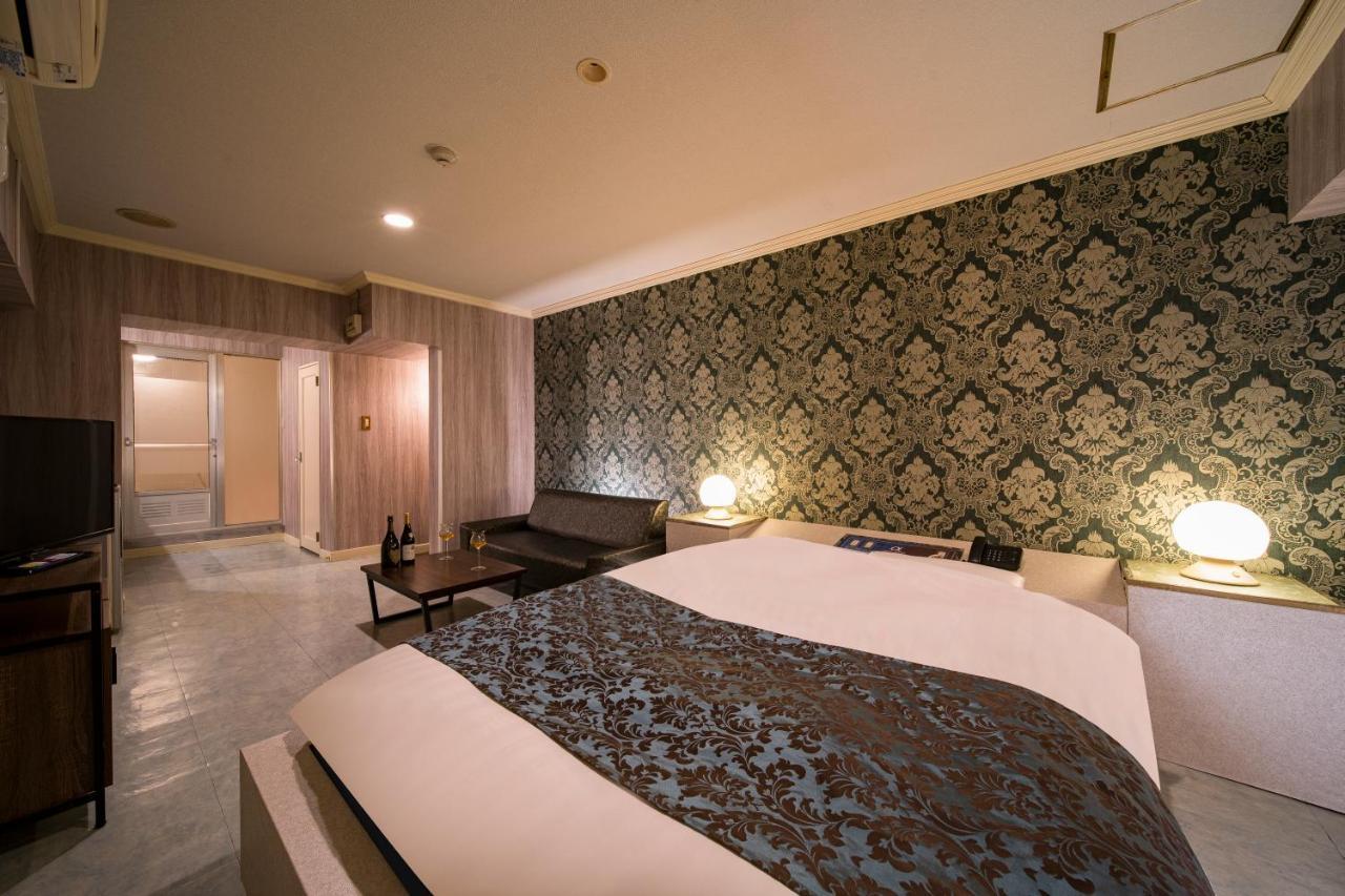Namba Alpha (Adults Only) Hotell Osaka Exteriör bild