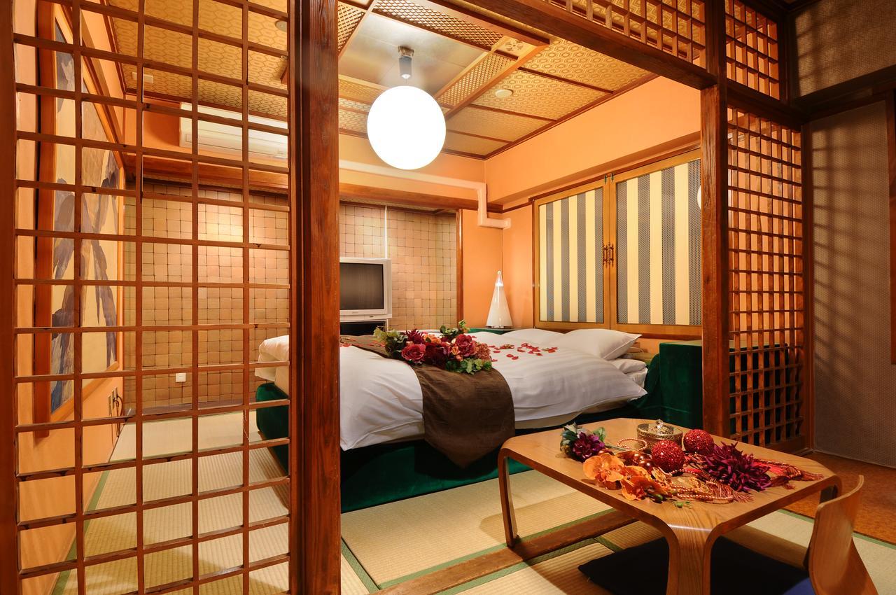 Namba Alpha (Adults Only) Hotell Osaka Exteriör bild